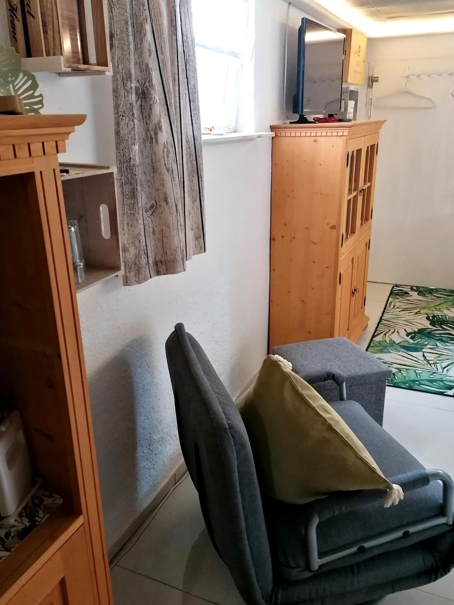Kleines Studio Im Eichenwaeldchen, 1 Zimmer Kueche Bad Friedrichsgrun Dış mekan fotoğraf
