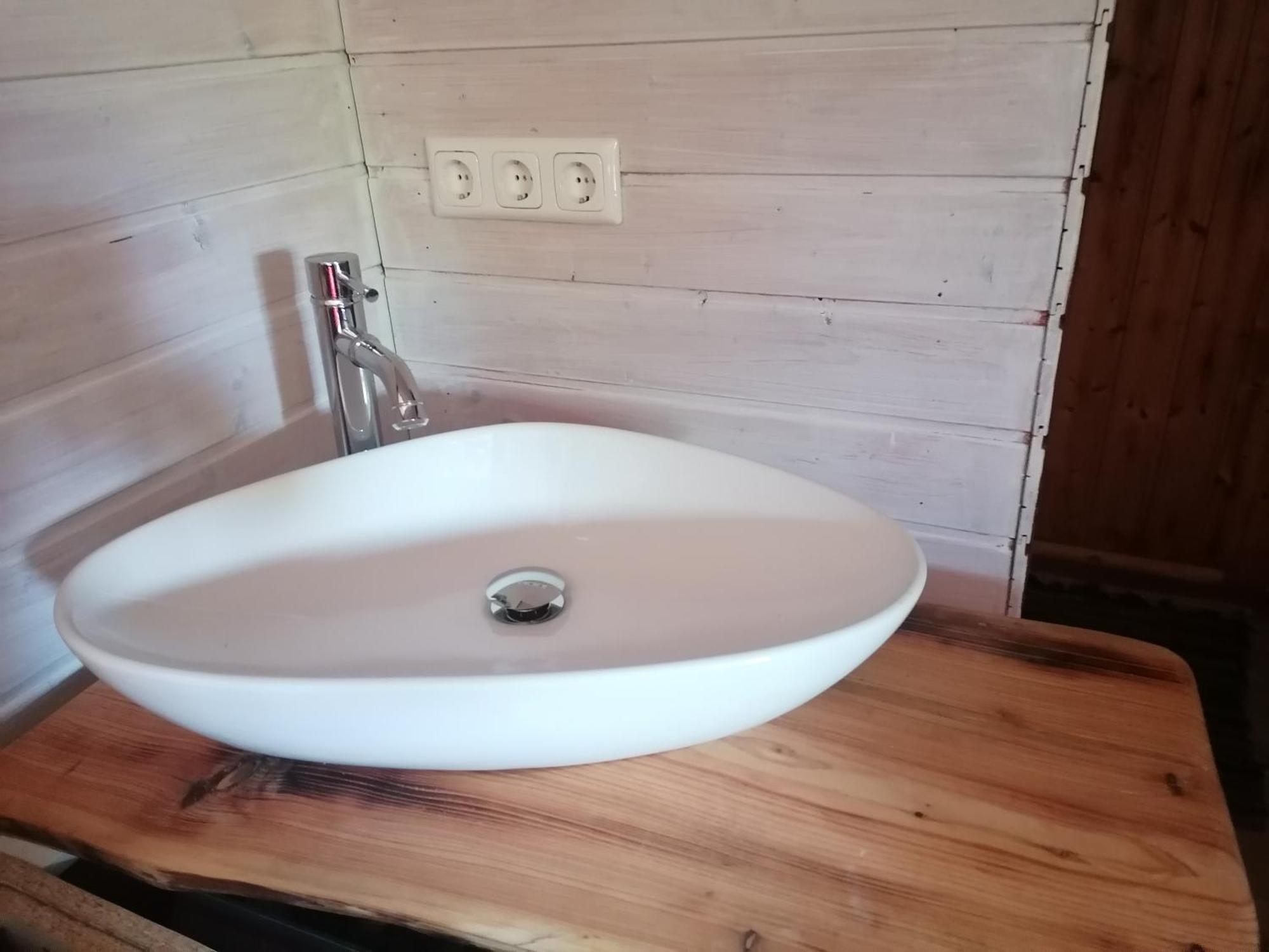 Kleines Studio Im Eichenwaeldchen, 1 Zimmer Kueche Bad Friedrichsgrun Dış mekan fotoğraf